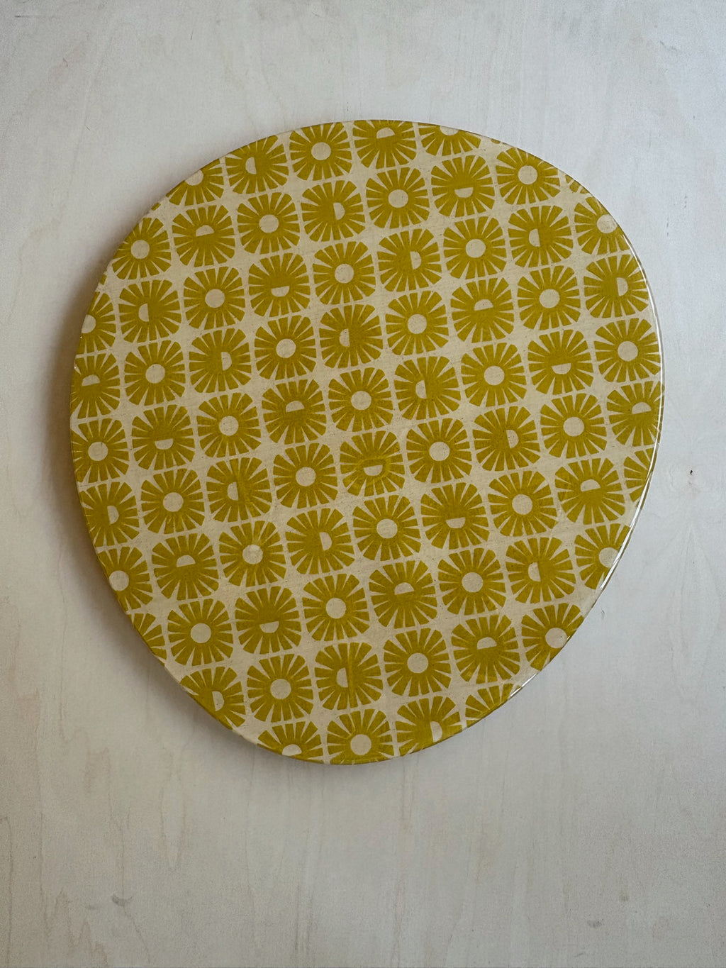 Sunshine Gold Nesting Table
